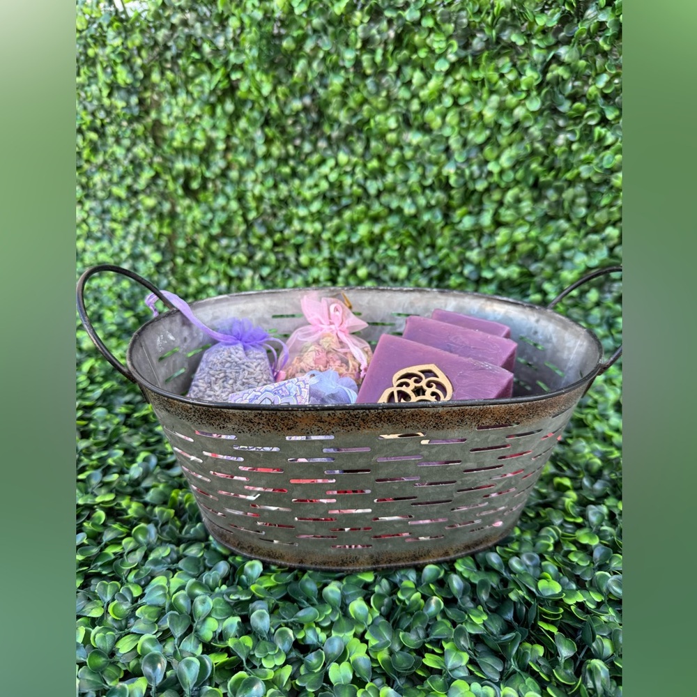 Botanical Wellness & Crystal Set | Rest • Love • Tranquility - Picture 10 of 10